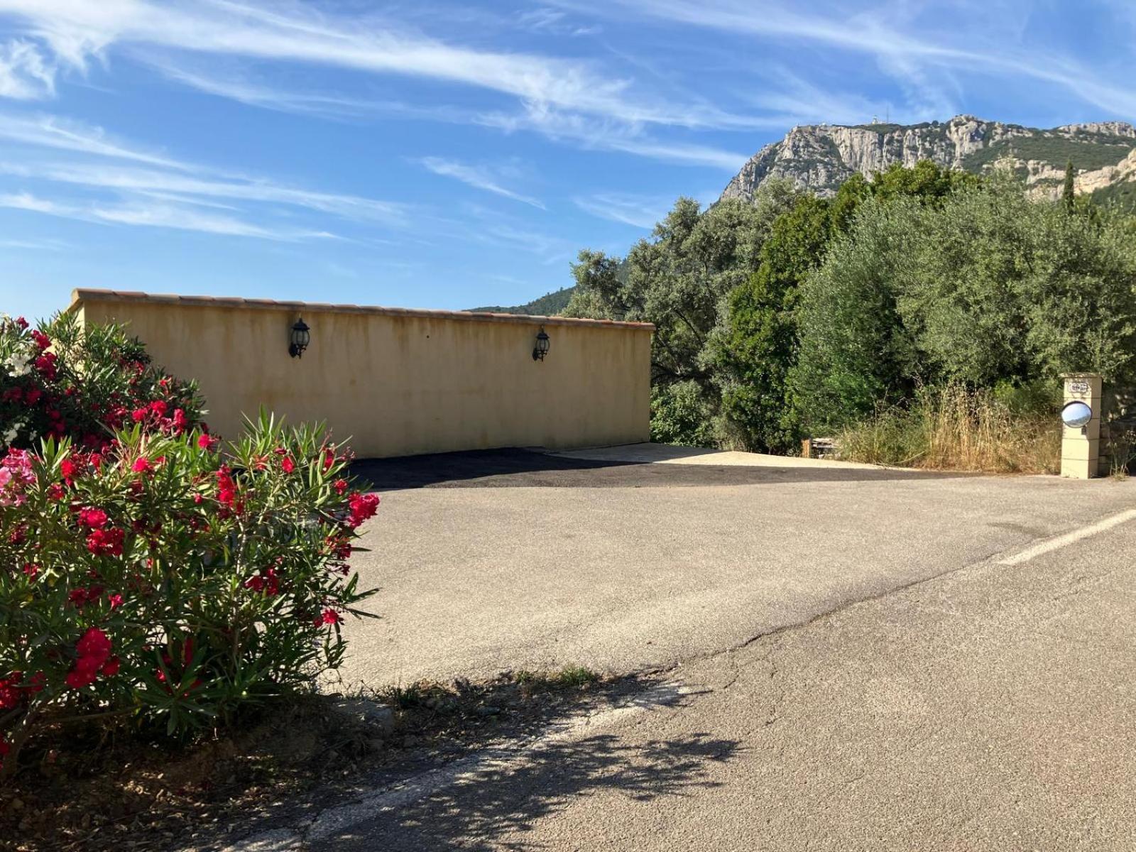L'Oliveraie Sollies-Ville Exterior foto